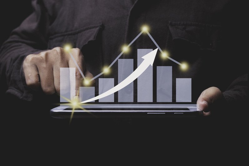 What is the VAT threshold and when do you need to register for VAT_